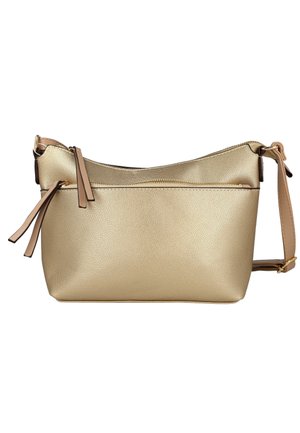 Bolso bandolera con textura dorada, bolsillo delantero con cremallera, correa ajustable y dos tiradores largos de cremallera sobre fondo blanco.