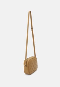 Patrizia Pepe BORSA - Borsa a tracolla - eternitybrown