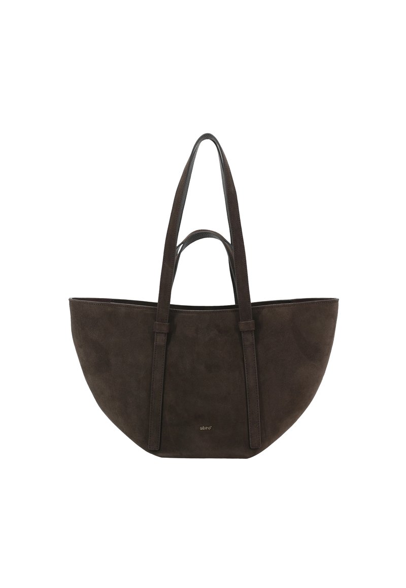 Donkerbruine suède tote bag met twee lange handvaten, een brede ovale vorm en een minimalistisch ontwerp met een subtiele logo aan de voorkant.
