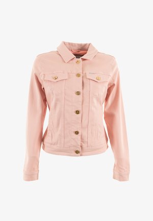 Chaqueta de mezclilla rosa con cuello, mangas largas, cierre frontal con botones, dos bolsillos en el pecho con solapas y botones en tono dorado.