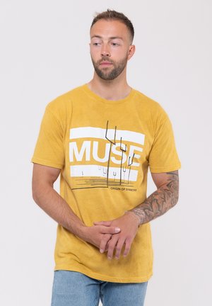 MUSE ORIGIN OF SYMMETRY DIP DYE MINERAL WASH - Print T-shirt - yellow