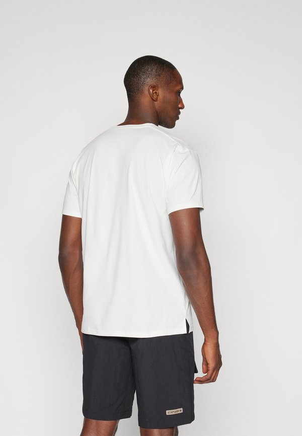 YARON - Print T-shirt4