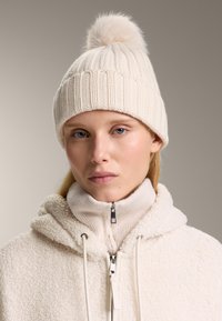 OYSHO POMPOM KNIT - Pălărie - white