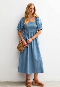 New Look PUFF SLEEVE MIDI - Jeansklänning - blue