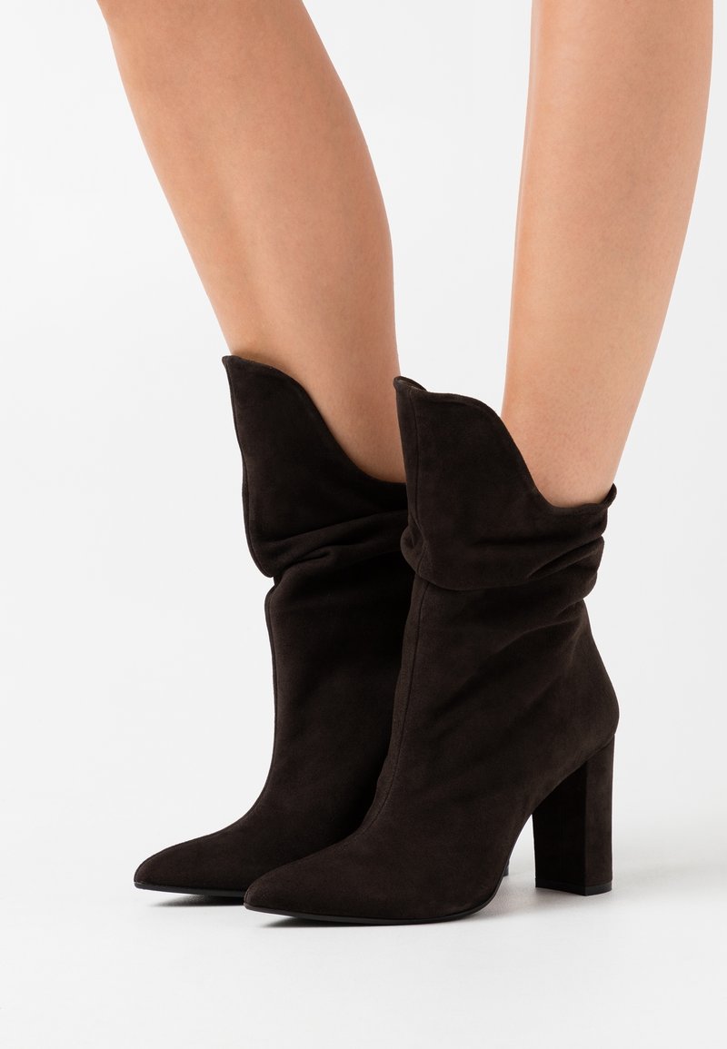 Oxitaly Bottes à talons hauts - brown