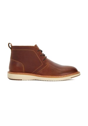 CHANDER SOLE CHUKKA - Lace-up ankle boots - brown