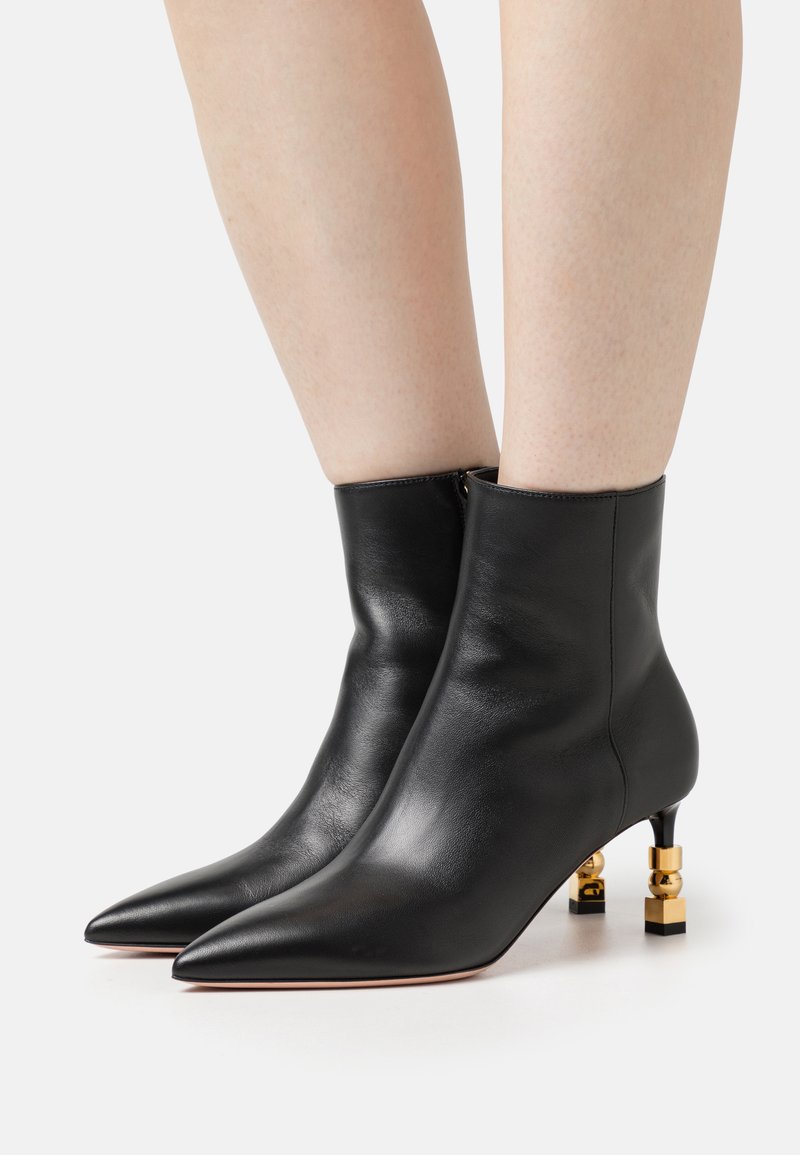 Bally HELENA Classic ankle boots black