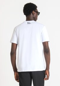Antony Morato REGULAR FIT T-SHIRT - Camiseta estampada - white