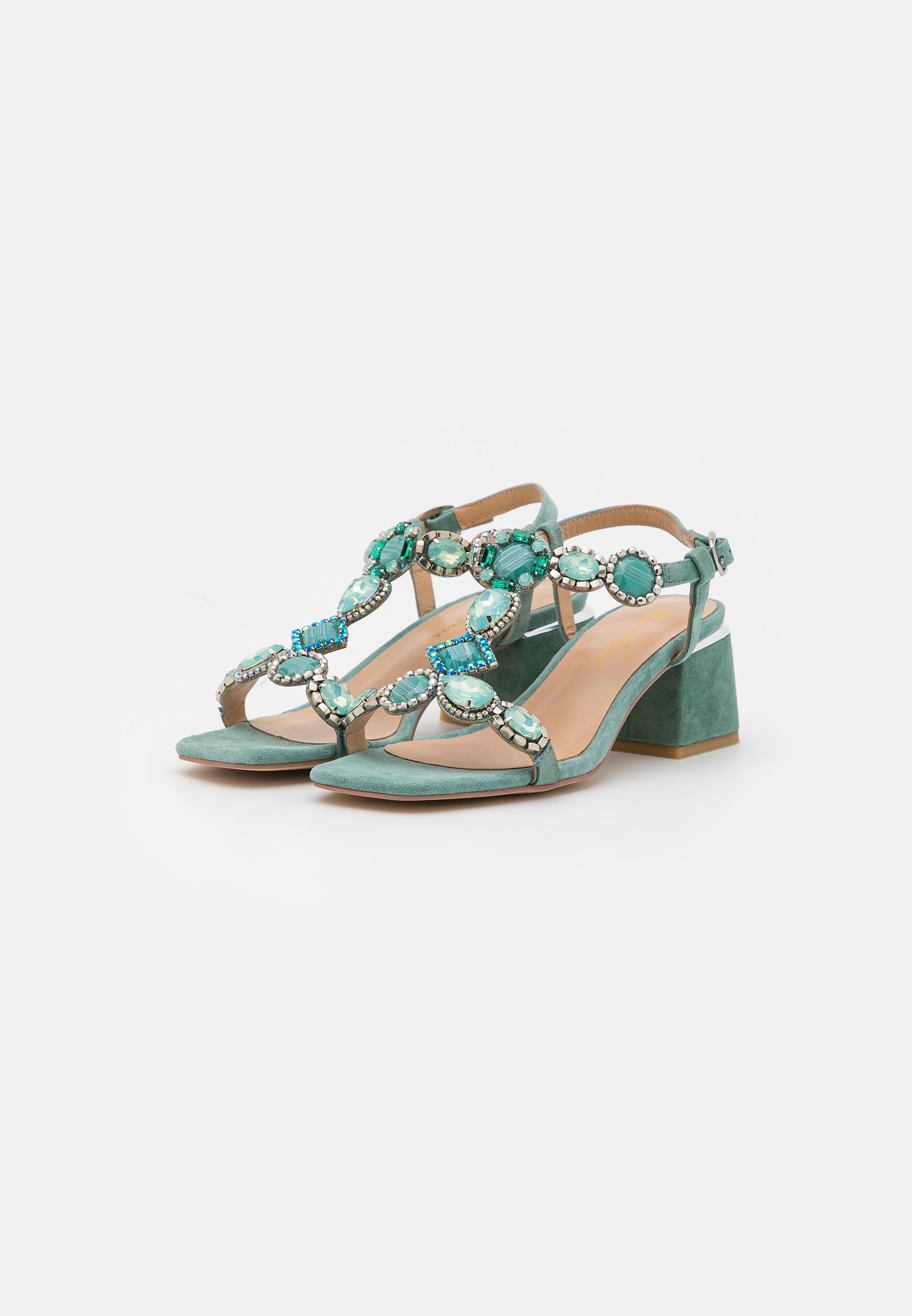 Sandalias de mujer Zara online. ¡Compara y compra!