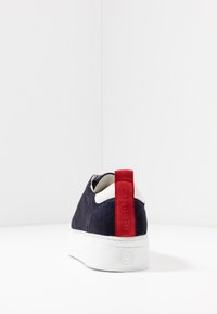 bugatti INFINITY - Sneaker low - blue/white