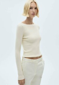 Mango Pullover - off-white