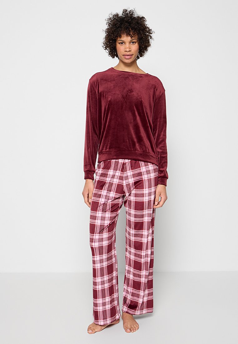 Conjunto de pijama