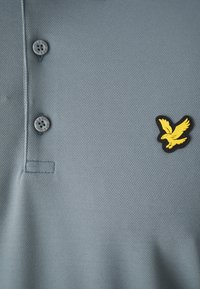 Lyle & Scott GOLF TECH - Polotričko - iron blue