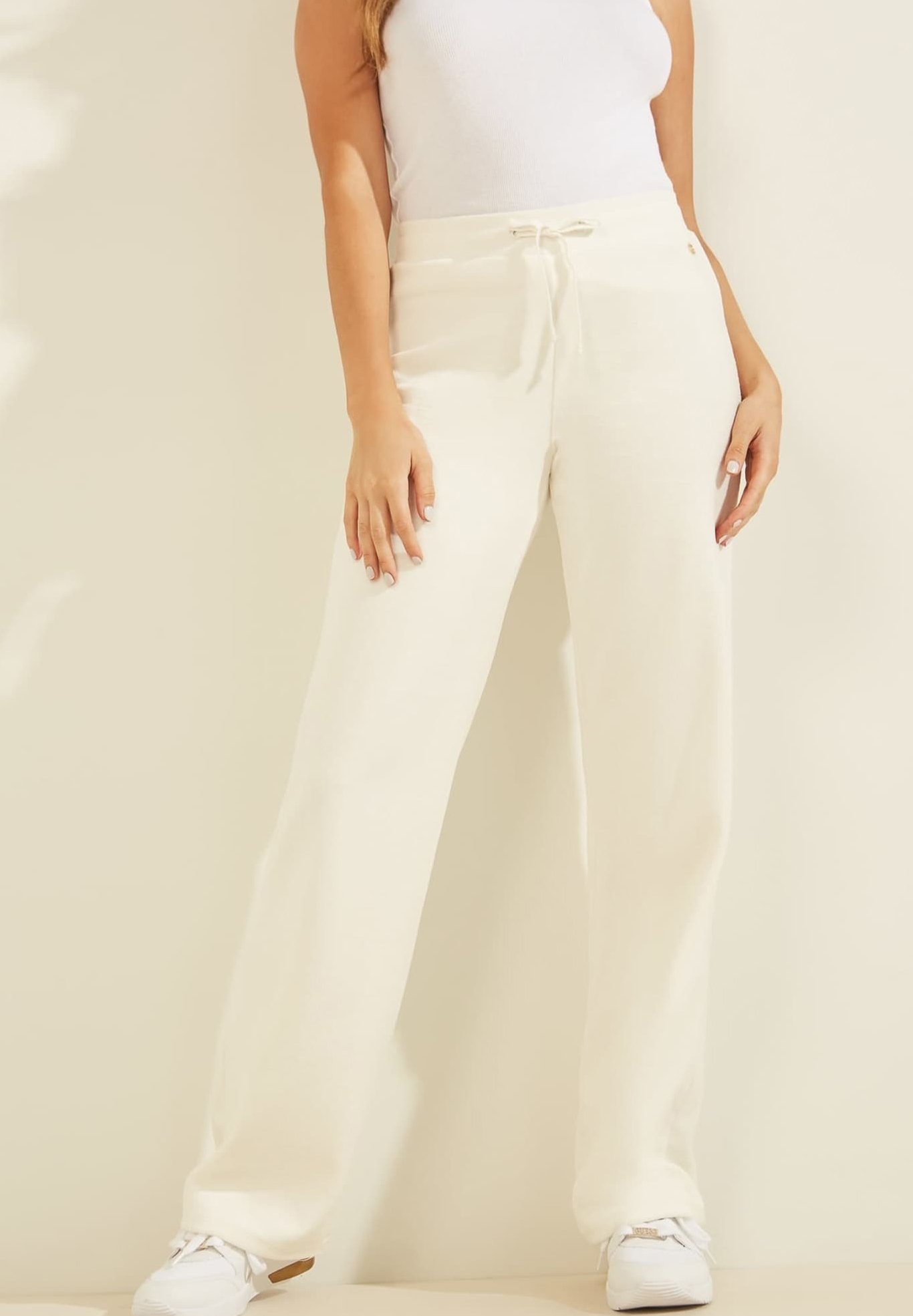 Guess CHARM Spodnie treningowe cremebeżowy Zalando.pl Guess CHARM Spodnie treningowe cremebeżowy Zalando.pl