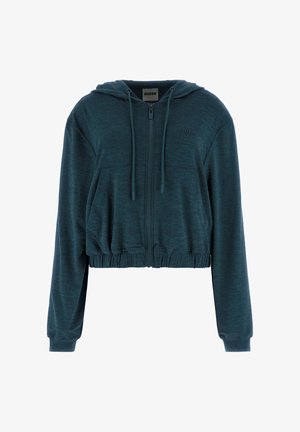 Sötét tealkék színű, rövid fazonú kapucnis pulóver, elöl cipzárral, húzózsinórral ellátott kapucnival és két elülső zsebbel. Rugalmas alja és ujjai biztosítják a megszorított, illeszkedő megjelenést.