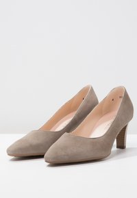 Peter Kaiser Klassieke pumps - taupe