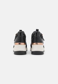 Tamaris Trainers - black/copper