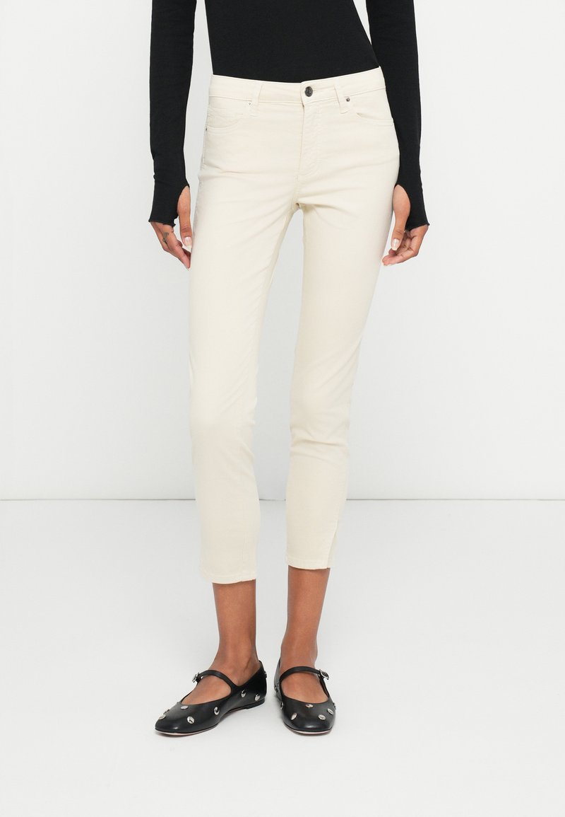 Armani Exchange Jeans Skinny Fit crème