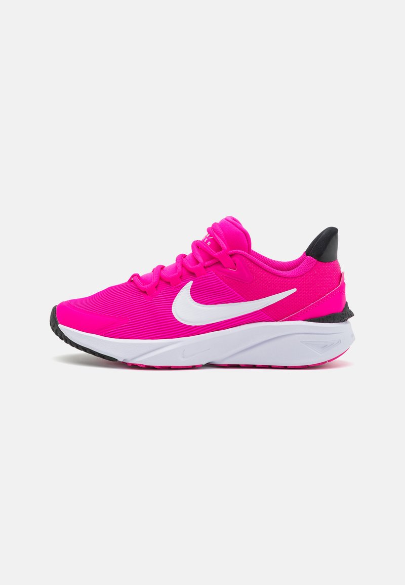 Nike Performance STAR RUNNER 4 - Laufschuh Straße - fierce pink/white/black/playful pink