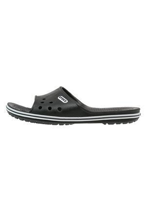 Sort slip-on Crocs sandal med ventilationshuller, hvid stribe på sålen og tekstureret fodseng for komfort og greb.