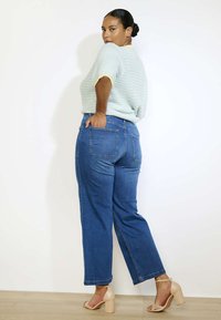 LolaLiza HIGH-WAISTED  - Alt laienevad teksad - medium blue