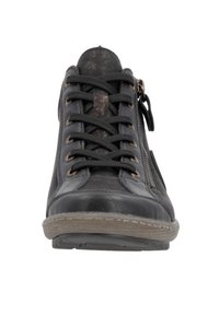 Bottines en cuir noir avec lacets et fermeture éclair sur le côté. Elles présentent une surface texturée, une semelle robuste et des œillets en ton laiton.