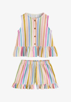 Set format din top fără mâneci și pantaloni scurți, cu dungi verticale în pastel curcubeu, nasturi din lemn pe top și tivuri volanate pe ambele piese.