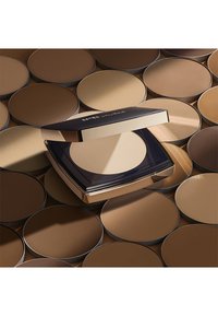 ESTÉE LAUDER DOUBLE WEAR STAY-IN-PLACE MATTE POWDER FOUNDATION REFILL - Foundation - 2n1 desert beige
