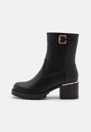Classic ankle boots - black