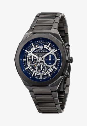 Maserati Chronograph-Uhr mit Edelstahlarmband, achteckigem schwarzen Gehäuse, blauen Zifferblatt, silbernen Akzenten und mehreren Unterzifferblättern. Wasserdicht bis 100 m.