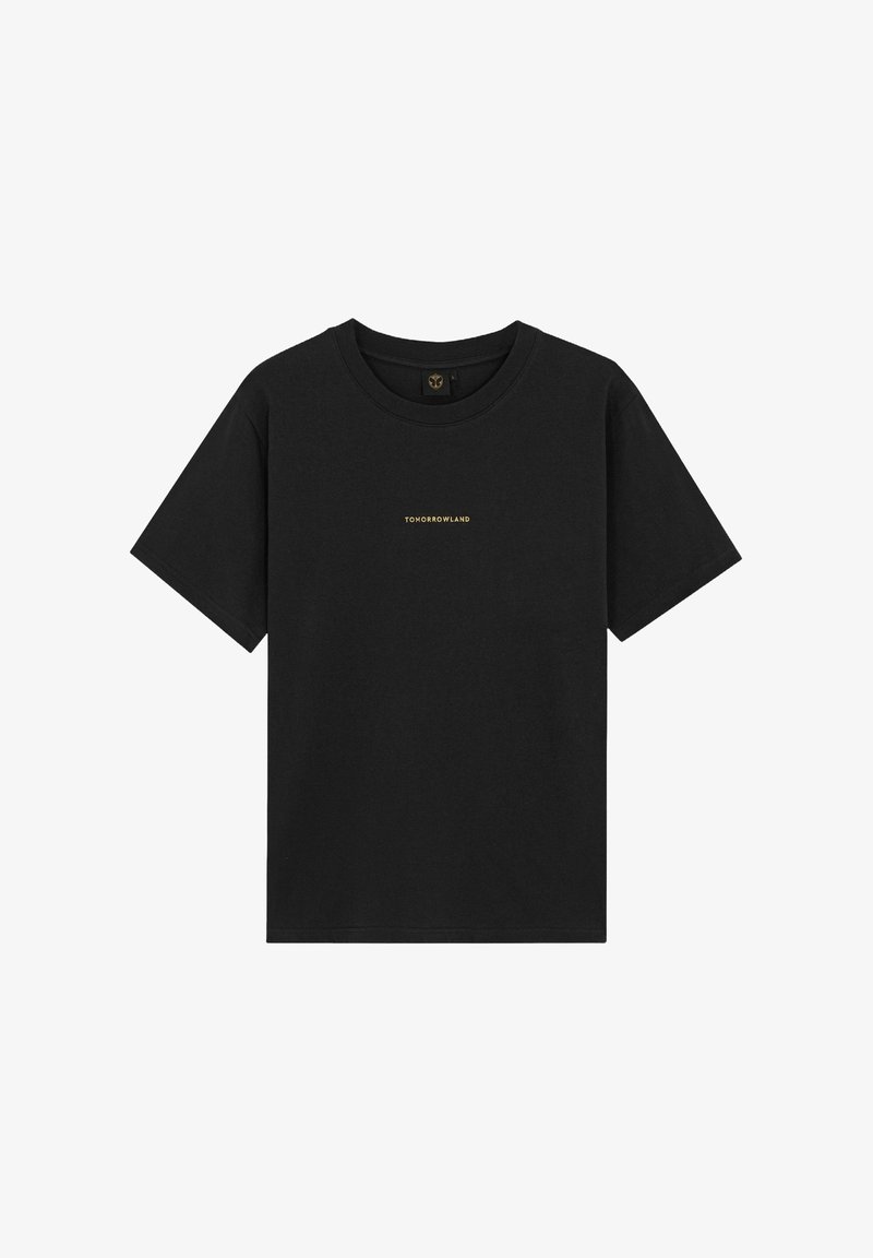 Zwart katoenen T-shirt met korte mouwen, ronde hals en een klein gouden "TOMORROWLAND" logo gecentreerd aan de voorkant. Glad textuur.