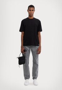 Armani Exchange T-shirt basic - black