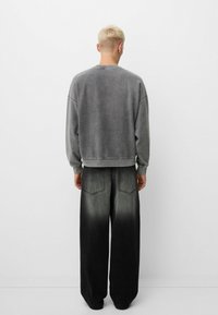 Bershka Mikina - black