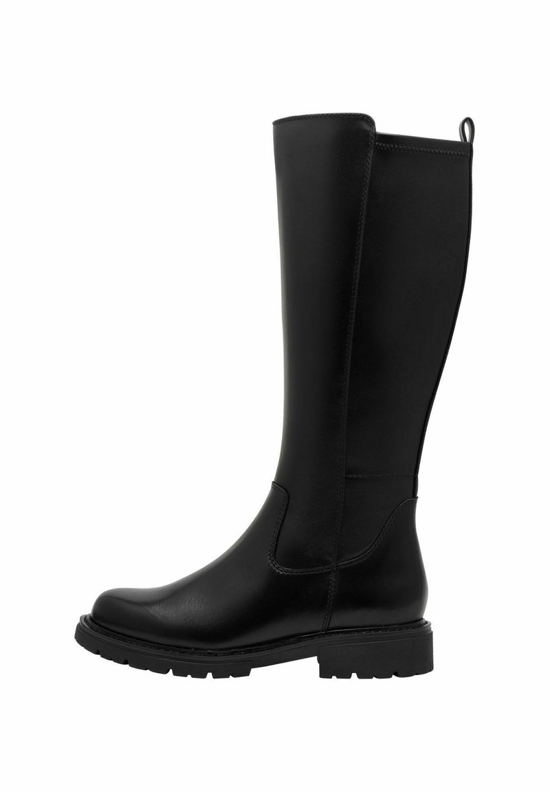 Bottes noires montantes en cuir lisse, avec un bout rond, une semelle épaisse à profil cranté et une boucle en haut pour un enfilage facile.