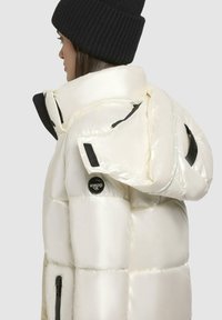 khujo HEDD SHINY - Zimný kabát - offwhite