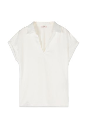 Witte korte mouwen blouse met een V-hals kraag en een losvallende pasvorm, plat gelegd op een witte achtergrond.