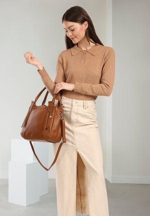 DrachenLeder, DAMEN LEDER UMHÄNGETASCHE BRAUN - Handbag - braun