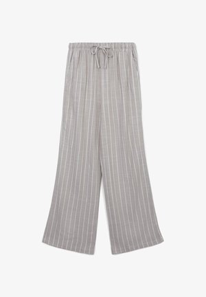 Pantaloni larghi grigio chiaro con strisce verticali bianche, dotati di una vita elastica con cordoncino. Tessuto morbido con una superficie liscia.