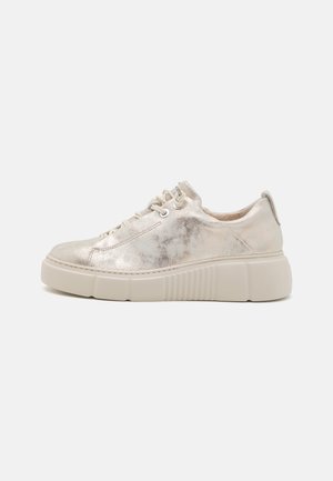 Trainers - metallic antic mineral