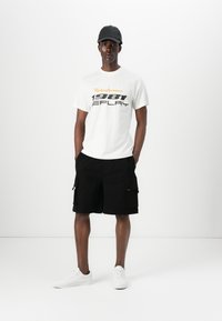 Replay SHORT SLEEVE GRAPHIC - Tricou cu imprimeu - natural white