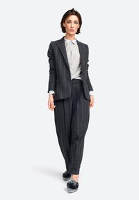 Rich & Royal MIT REVERSKRAGEN UND PATTENTASCHEN - Blazer - grey melangé