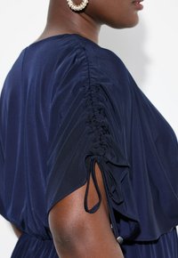 Ulla Popken Jurk - marine