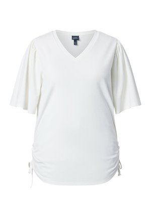 Witte V-halsblouse met ellebooglange pofmouwen en verstelbare zijsplits met koordjes.