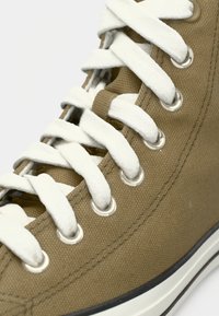 Converse CHUCK TAYLOR ALL STAR WIDE UNISEX - Høye joggesko - swamp core/vintage white/black