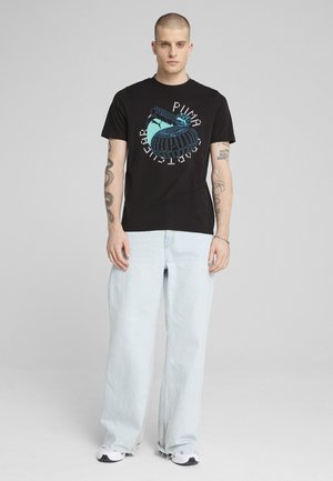Puma GRAPHICS EXECUTION  - Print T-shirt - black