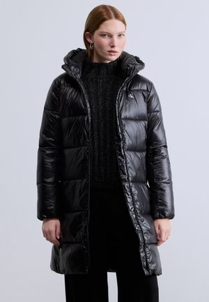 SHINY LONG LOGO PUFFER - Abrigo de invierno - black