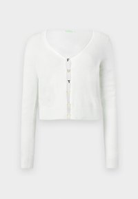 Cárdigan blanco corto con mangas largas y escote en V, que cuenta con botones en forma de letra que deletrean "FUTURO" en la parte delantera.