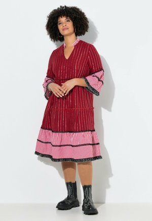 3/4-ÄRMEL - Freizeitkleid - dark red