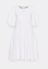 Witte katoenen jurk met pofmouwen, een ronde halslijn en een geborduurd gaatjesmotief. Elastische tailleband voor een getailleerde pasvorm.