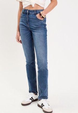 REGULAR - MIT NORMALER TAILLE - Jeans Slim Fit - denim stone